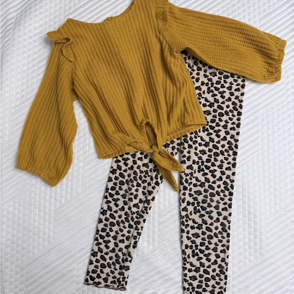 🎀 3/$30 🎀 Rare Editions Size 4 Mustard Waffle Knit & Leopard Outfit Set